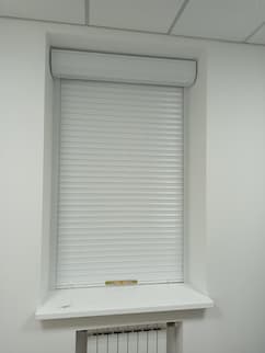 Защитные ролеты - установлены 17.12.2020