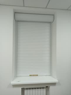 Защитные ролеты - установлены 17.12.2020